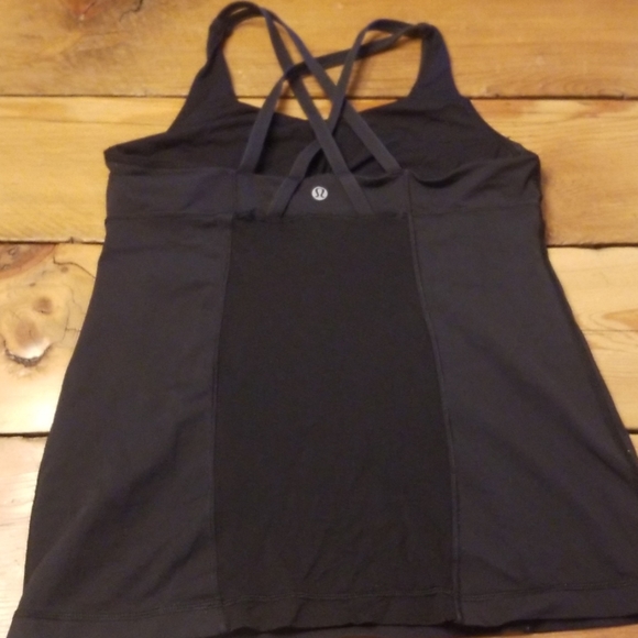 Black Lululemon top - Picture 3 of 6